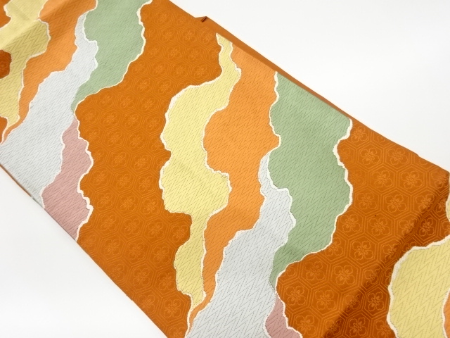 リサイクル　亀甲花菱に道長取模様織出し名古屋帯